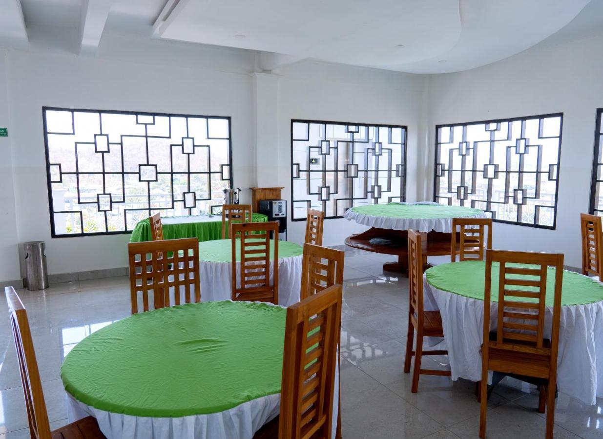 Monte Prundi Hotel Labuan Bajo Zewnętrze zdjęcie