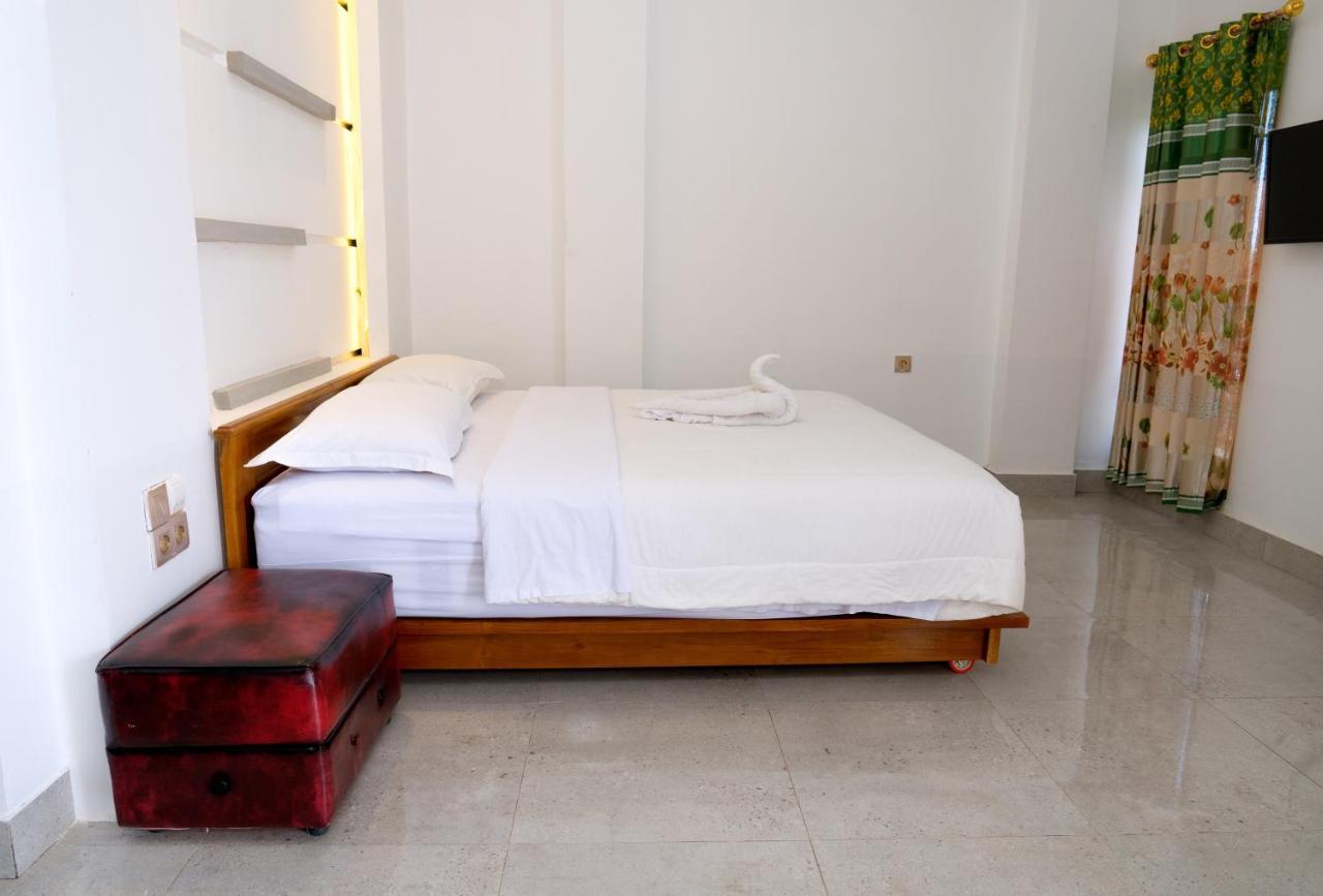 Monte Prundi Hotel Labuan Bajo Zewnętrze zdjęcie